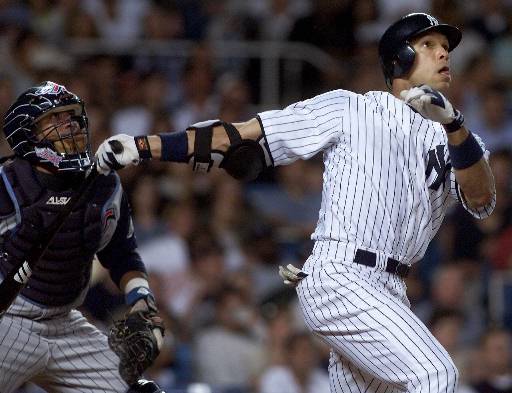October 17, 2000: David Justice powers Yankees to 37th AL pennant