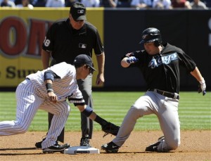 Ramiro Pena, Aaron Hill, Gary Cederstrom