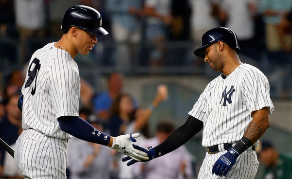 Make the entire team out of Aarons. (Jim McIsaac/Getty)