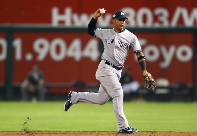 Starlin Castro paying it forward to Gleyber Torres after learning