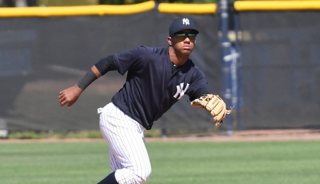 Former Yankees prospect Ezequiel Duran goes deep to give the Rangers a 2-0  lead against New York : r/baseball