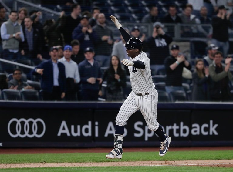 Gleyber Torres and the ability to make on the fly adjustments - River  Avenue Blues