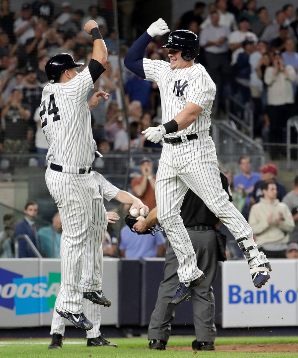 Luke Voit's Blast Makes Yankees' Opener a Breeze - The New York Times