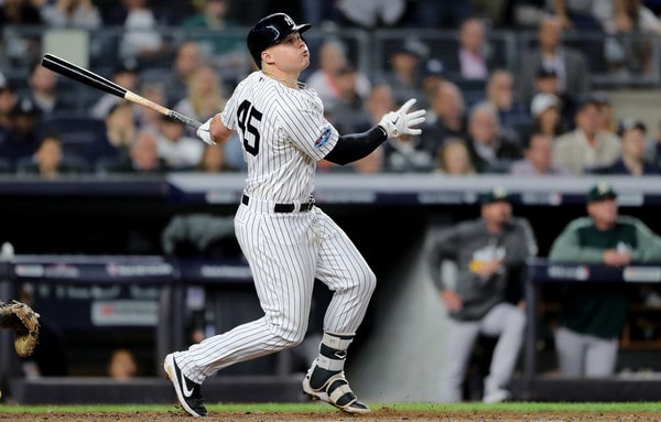 Luke Voit works at first base during the Yankees spring training News  Photo - Getty Images